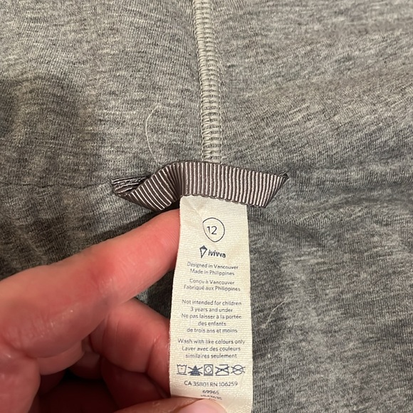 Ivivva vest - Picture 2 of 4